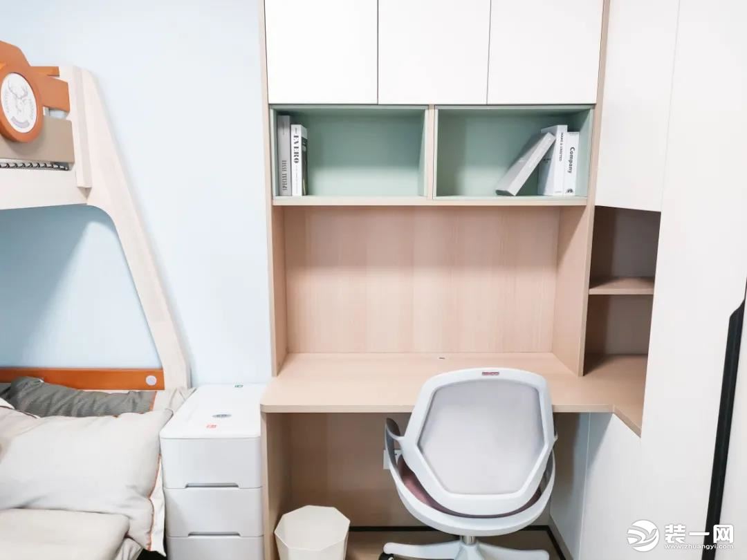 85平两室一厅装修设计图