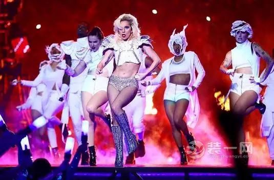 LadyGaga豪华别墅装修曝光内部装饰奢华而复古