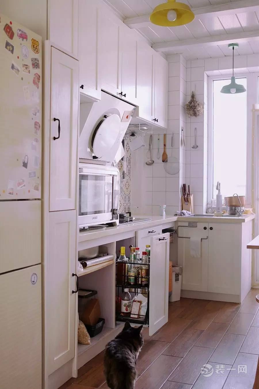 她把78㎡的家装成了“咖啡馆”属于一个人的浪漫