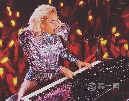 LadyGaga豪华别墅装修曝光内部装饰奢华而复古