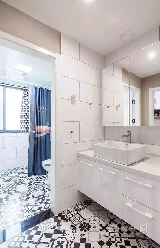 140平米现代简约风格装修实景图