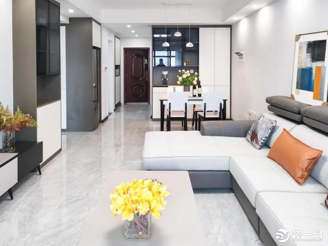 85平两室一厅装修设计图