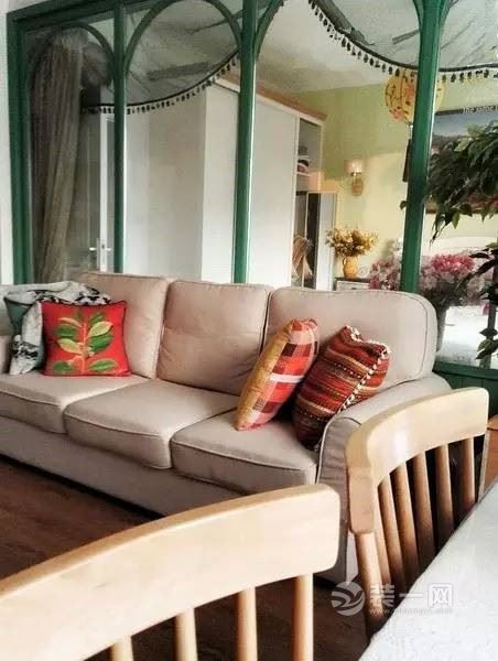 她把78㎡的家装成了“咖啡馆”属于一个人的浪漫