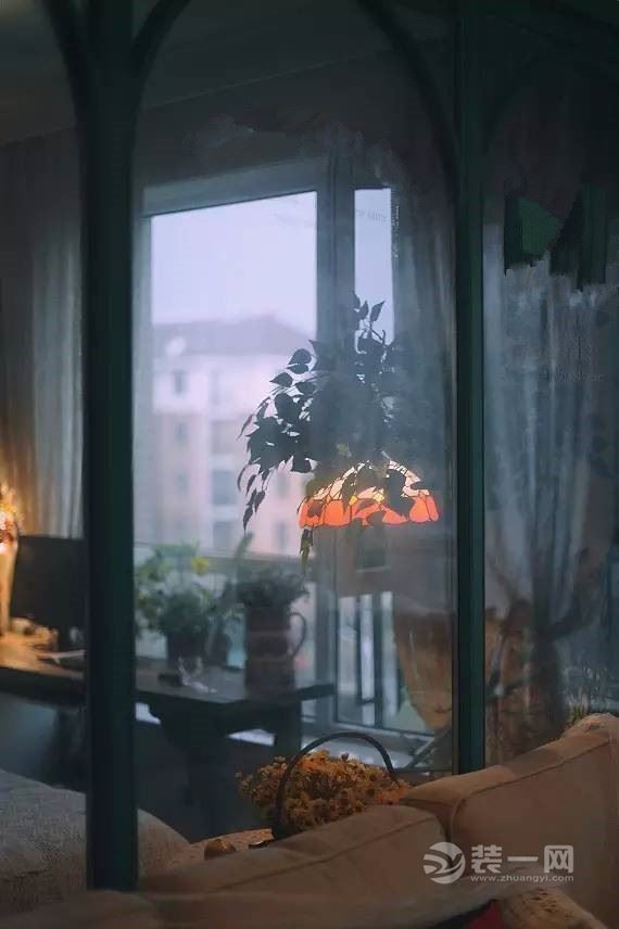 她把78㎡的家装成了“咖啡馆”属于一个人的浪漫