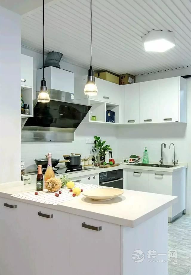 简约北欧风格厨房装修效果图