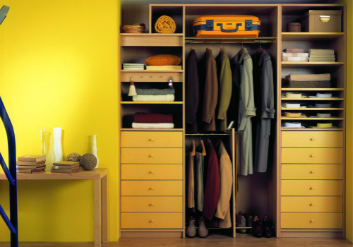 实木衣柜与板式衣柜哪个好？