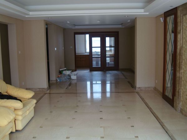 究竟如何贴地板砖   地板砖如何选购