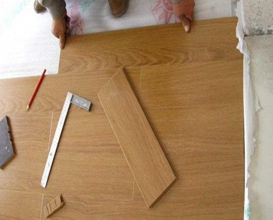 实木地板如何铺设？实木地板安装方法