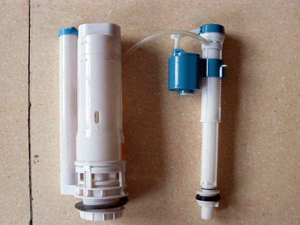 马桶水箱配件安装步骤马桶水箱配件多少钱马桶水箱盖碎了怎么办