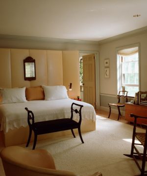 美式风格卧室大床设计实景图