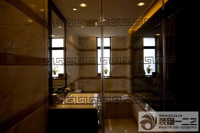 卫生间淋浴房玻璃门装修图片