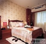 家庭卧室压纹壁纸装修实景图