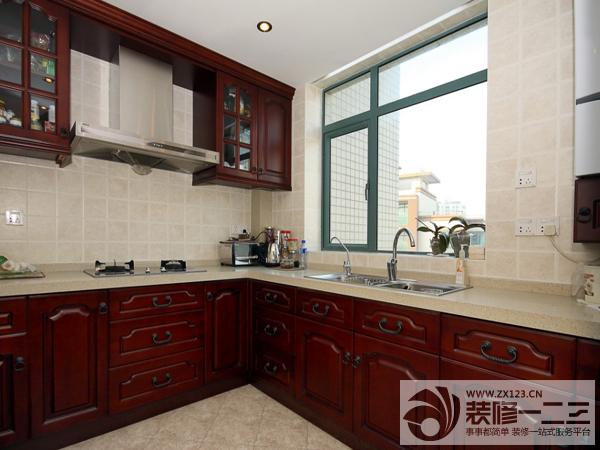 厨房红色橱柜装饰图片
