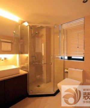 家庭浴室玻璃淋浴间设计图片 
