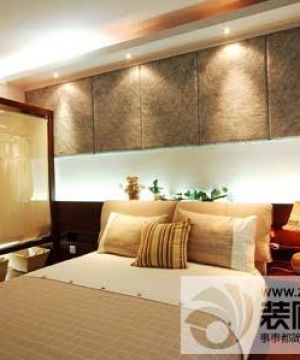 2025卧室双人床设计图片
