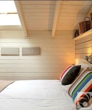 主卧室白色木质墙面设计效果图 