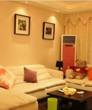 最新家装客厅沙发背景墙设计效果图片欣赏