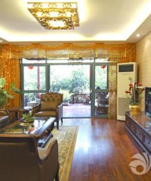东南亚风格客厅壁纸装修实景图欣赏