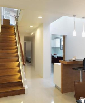现代简约木楼梯装修效果图大全2025图片