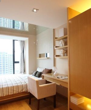 最新简约装修设计阳台榻榻米小卧室实景图