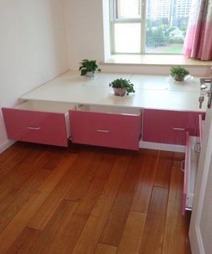 最新现代简约家装阳台榻榻米装修效果图片