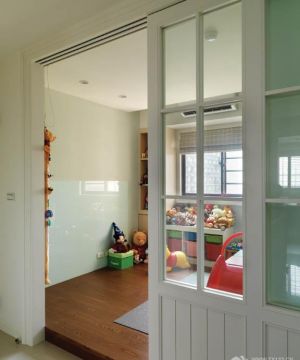 美式风格榻榻米儿童房设计装修效果图欣赏