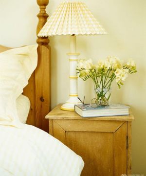 欧式风格创意家居床头灯饰设计图片欣赏