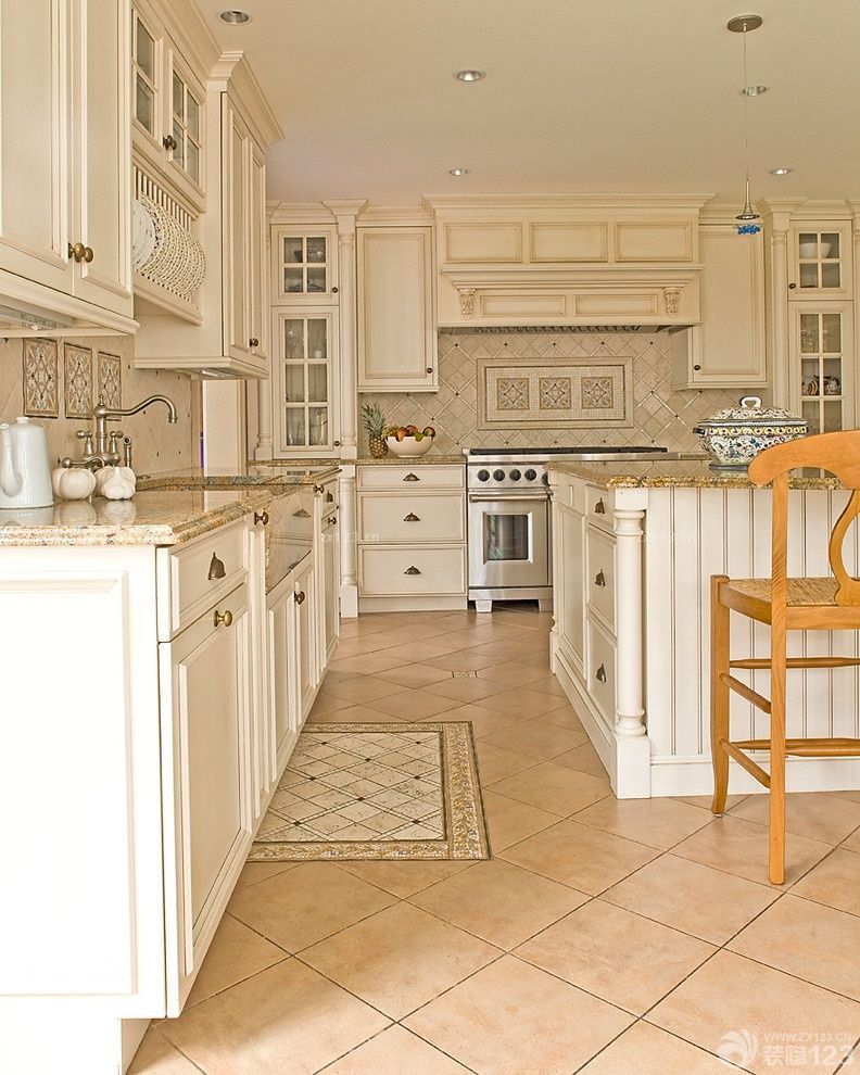 最新经典别墅超大厨房装修效果图设计2023图片