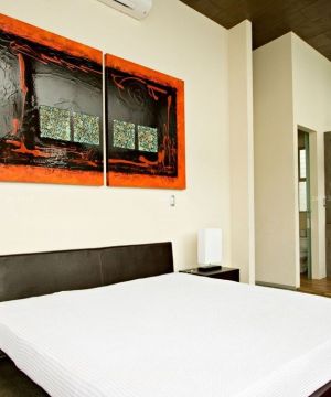 后现代风格装修96平米家居卧室床头装饰画设计效果图
