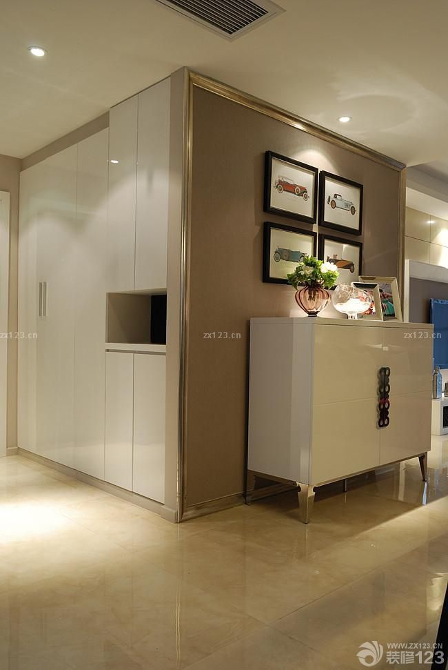 最新现代风格门口鞋柜设计效果图