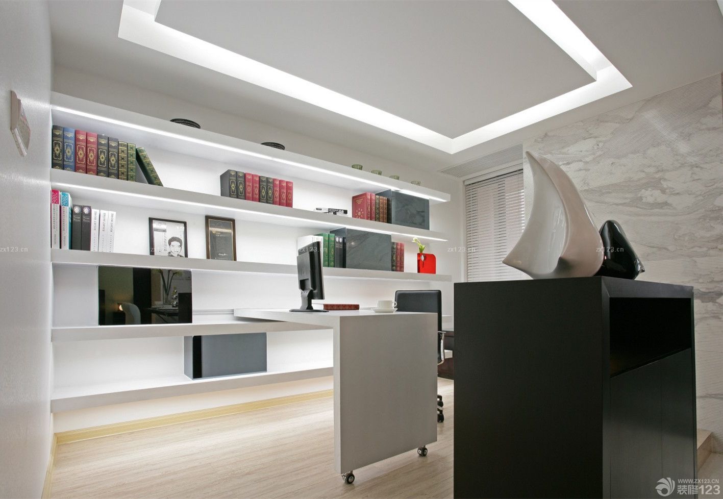 2025交换空间书柜电脑桌图片欣赏