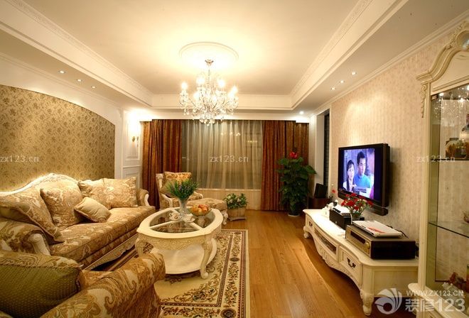 最新田园风格家居长方形客厅室内吊顶装修图片