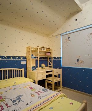 2023最新儿童小房间实木写字台设计图片
