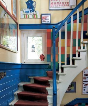 美式风格室内阁楼楼梯设计实景图
