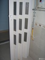 PVC多扇卫生间折叠门温馨装修设计图片大全