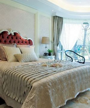 欧式新古典风格三室两厅大卧室双人床装修效果图