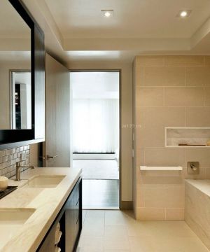 2025沉稳风格小户型浴室装修实景图