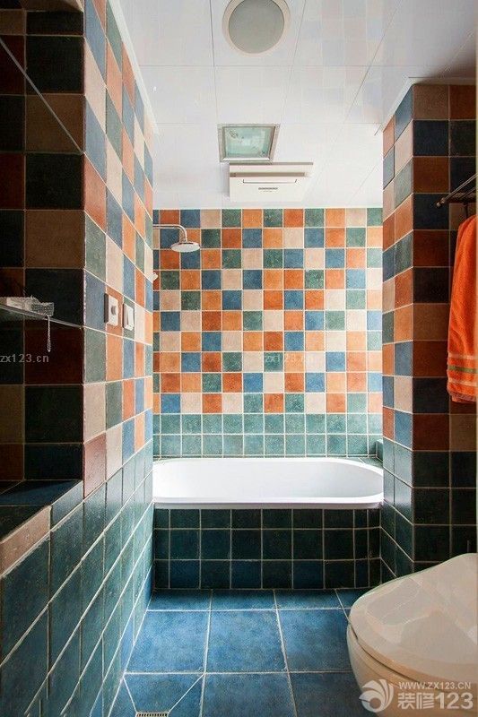 2025欧式田园风格卫生间墙砖墙面效果图