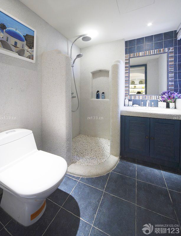 2025地中海风格卫生间淋浴隔断效果图