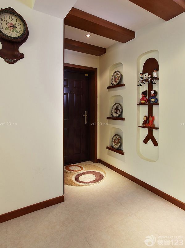 2025玄关白色墙面设计实景图