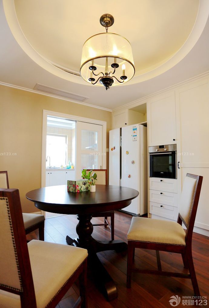 2025餐厅圆形吊顶图片