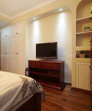 最新130平米户型卧室壁橱电视柜效果图片大全