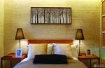 130平方家庭中式卧室床头背景墙设计效果图