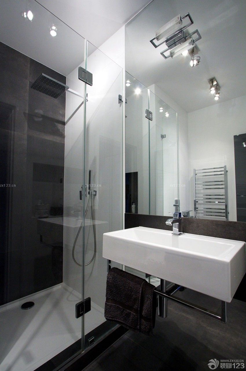 最新90平米二居室卫生间淋浴隔断装修效果图大全