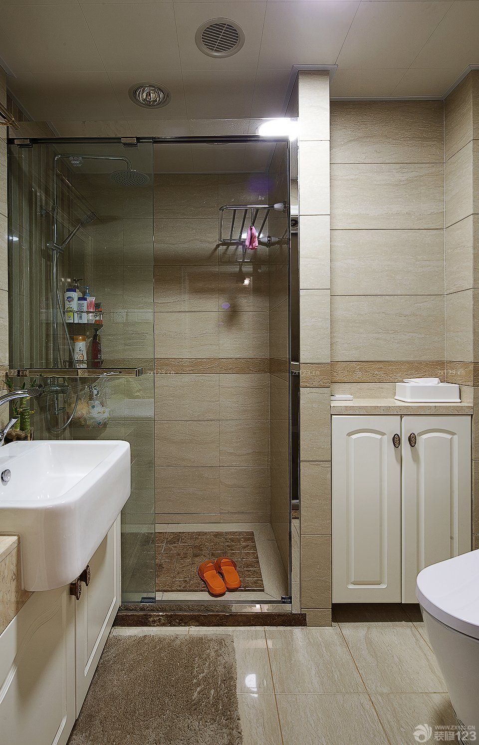 最新小户型卫生间隔断效果图