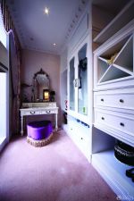 最新86平米小户型阳台衣柜装修图