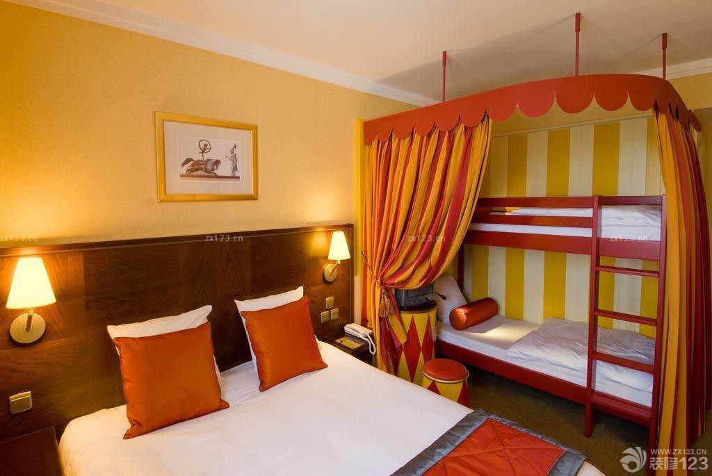 36平小户型收纳床空间设计效果图欣赏