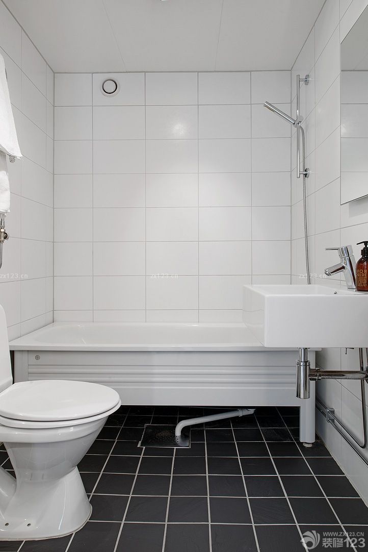 卫生间简欧风格墙面效果图