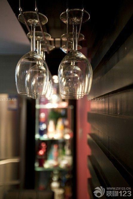 简约小户型酒柜效果图片