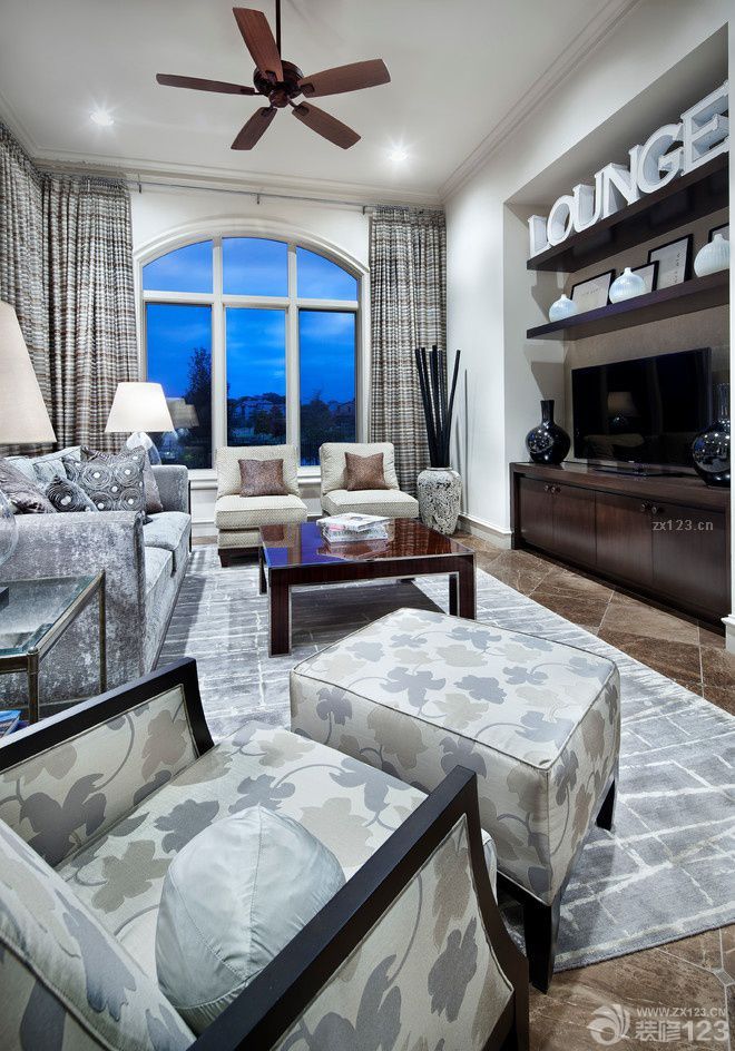 2025小客厅装饰图片